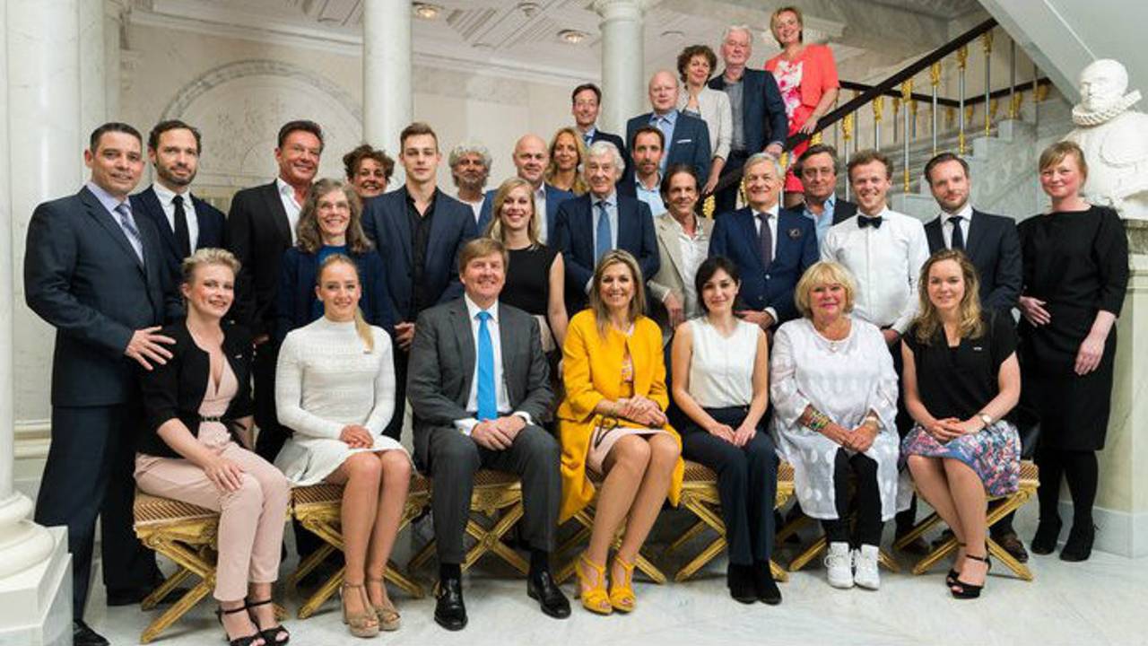 Alle deelnemers mochten op de foto met de Koning.