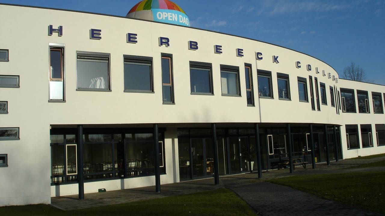 Het Heerbeeck College (Foto: Heerbeeck College/Facebook)
