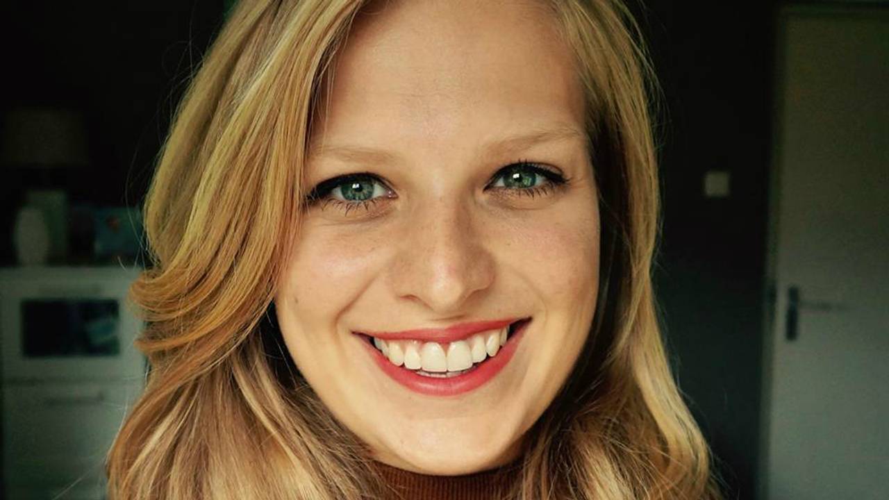 Carolien raakte op haar 19e depressief maar praat er makkelijk over (Foto: Facebook)