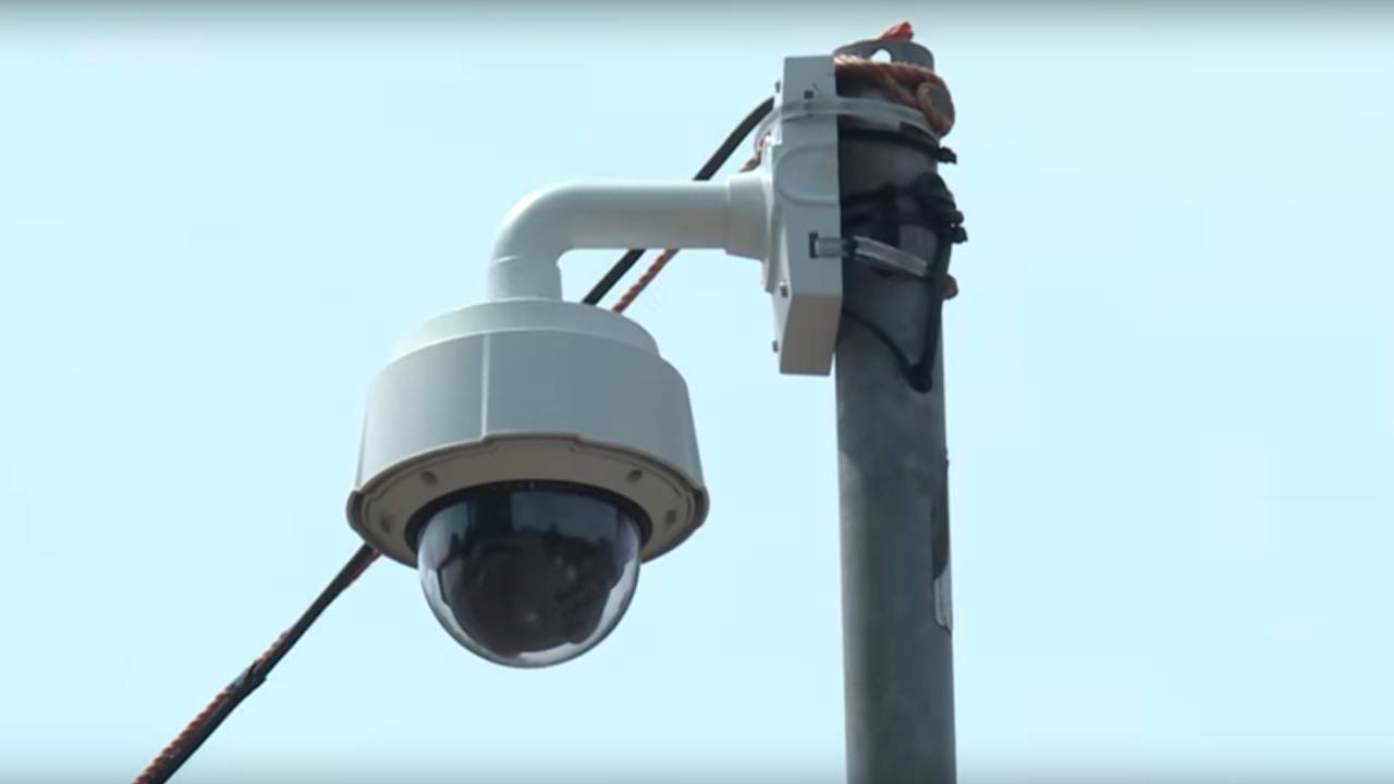 Mobiele camera in Helmondse Haaglaan (foto: Powned).