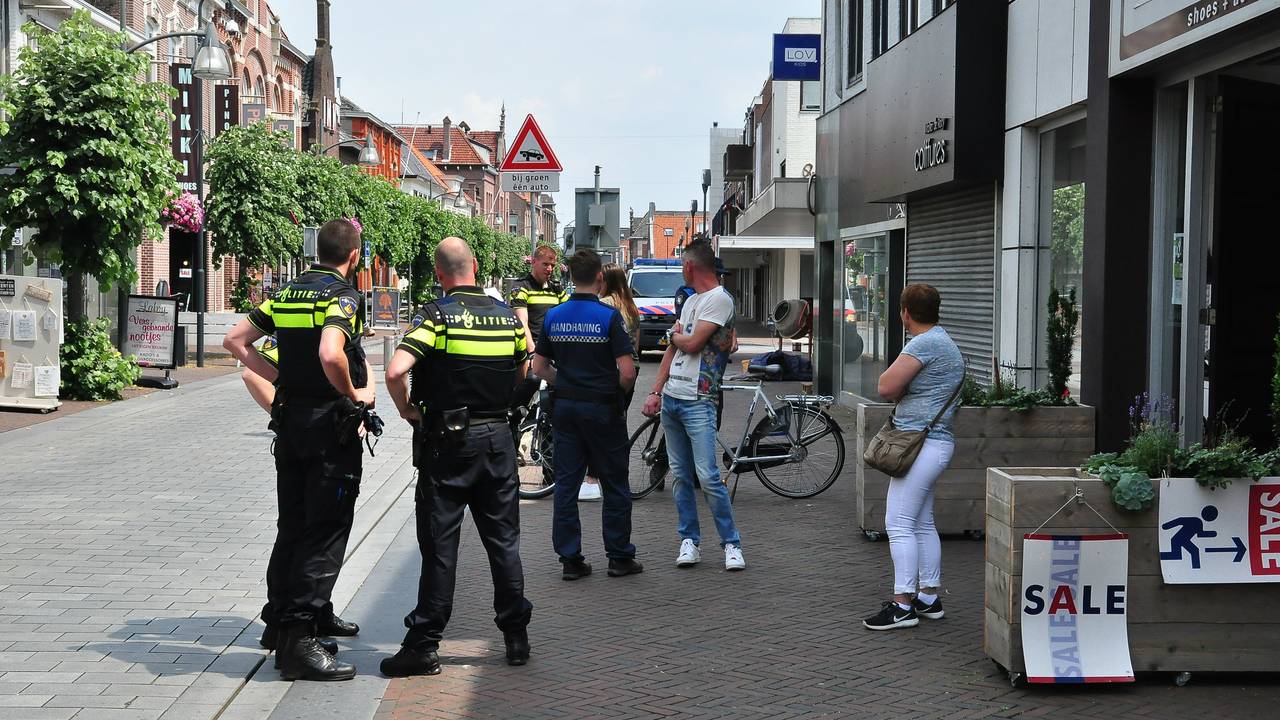 De politie onderzoekt de zaak. Foto: FPMB / Marvin Dor¬eleijers