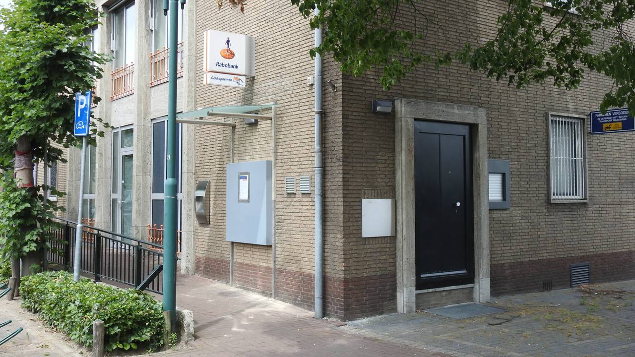 De bewuste pinautomaat. (foto: GinoPress)