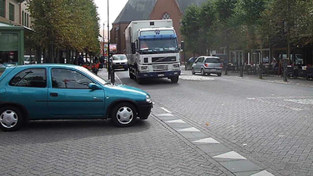 De drukke kruising in Baarle-Nassau