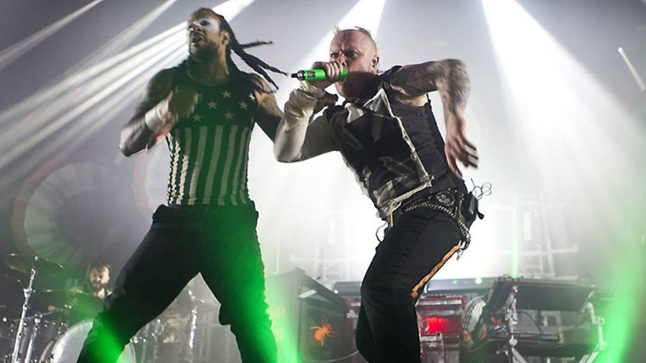 The Prodigy geeft concert in poppodium 013 Omroep Brabant