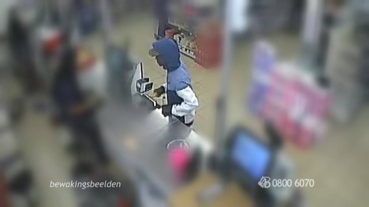 De man gebruikte de gestolen pinpas in een supermarkt.