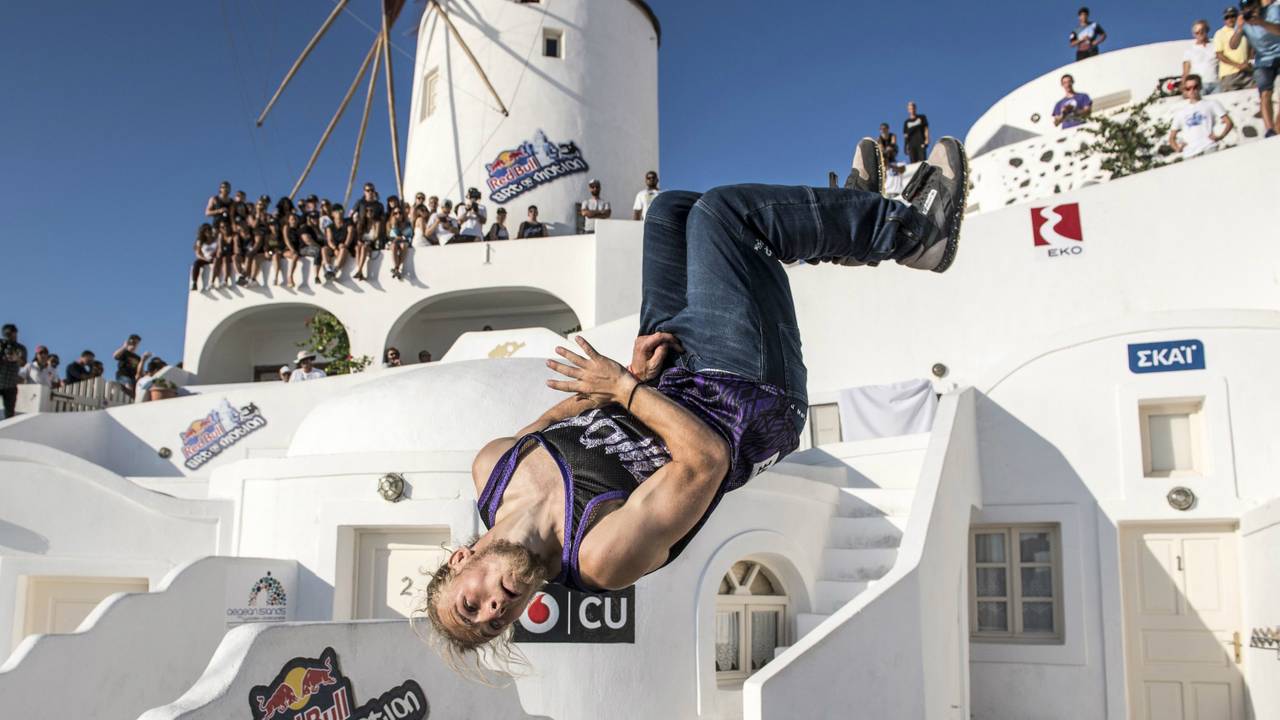Freerunner Bart van der Linden tijdens het WK vorig jaar. (Foto: ANP)