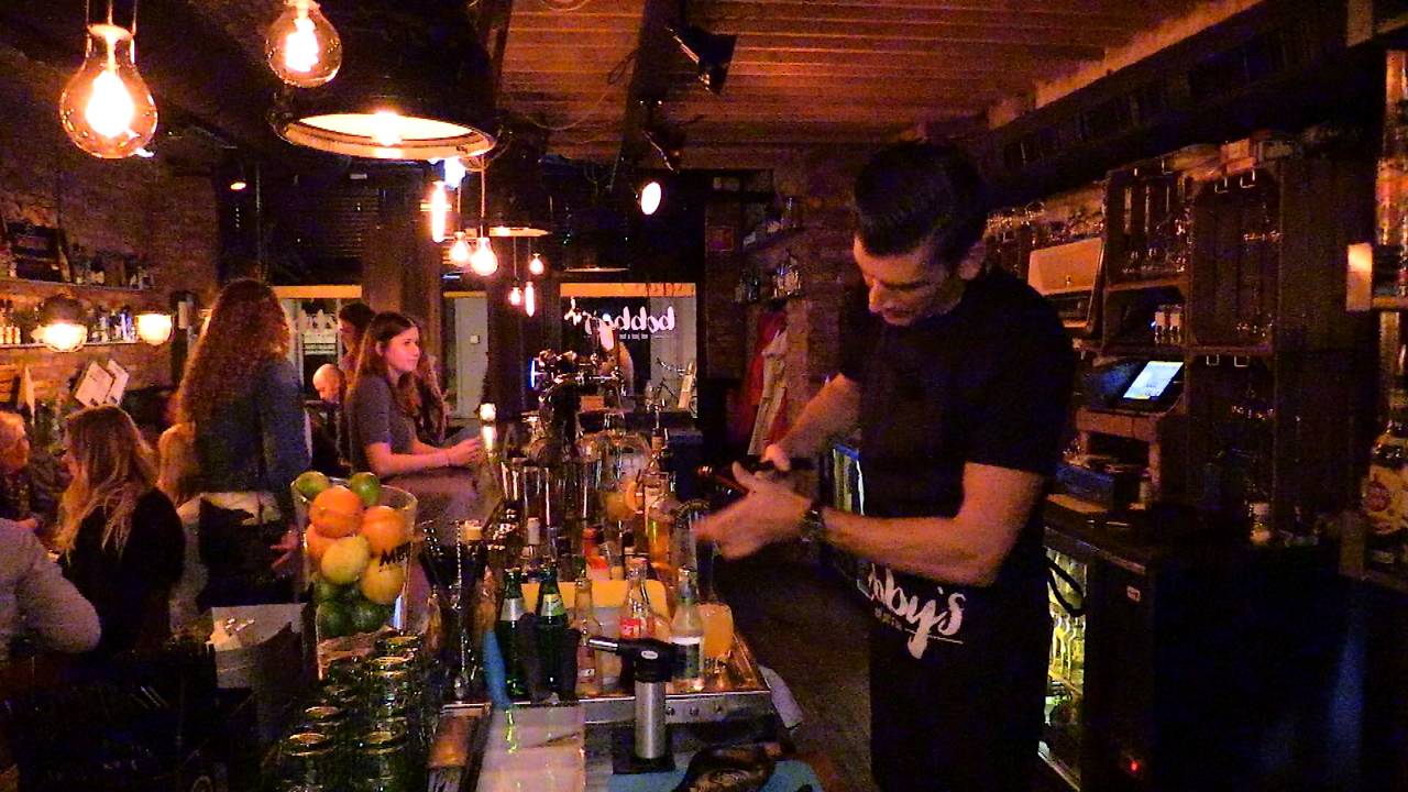 Joop Smeets uit Helmond is de meest gepassioneerde barman van ons land