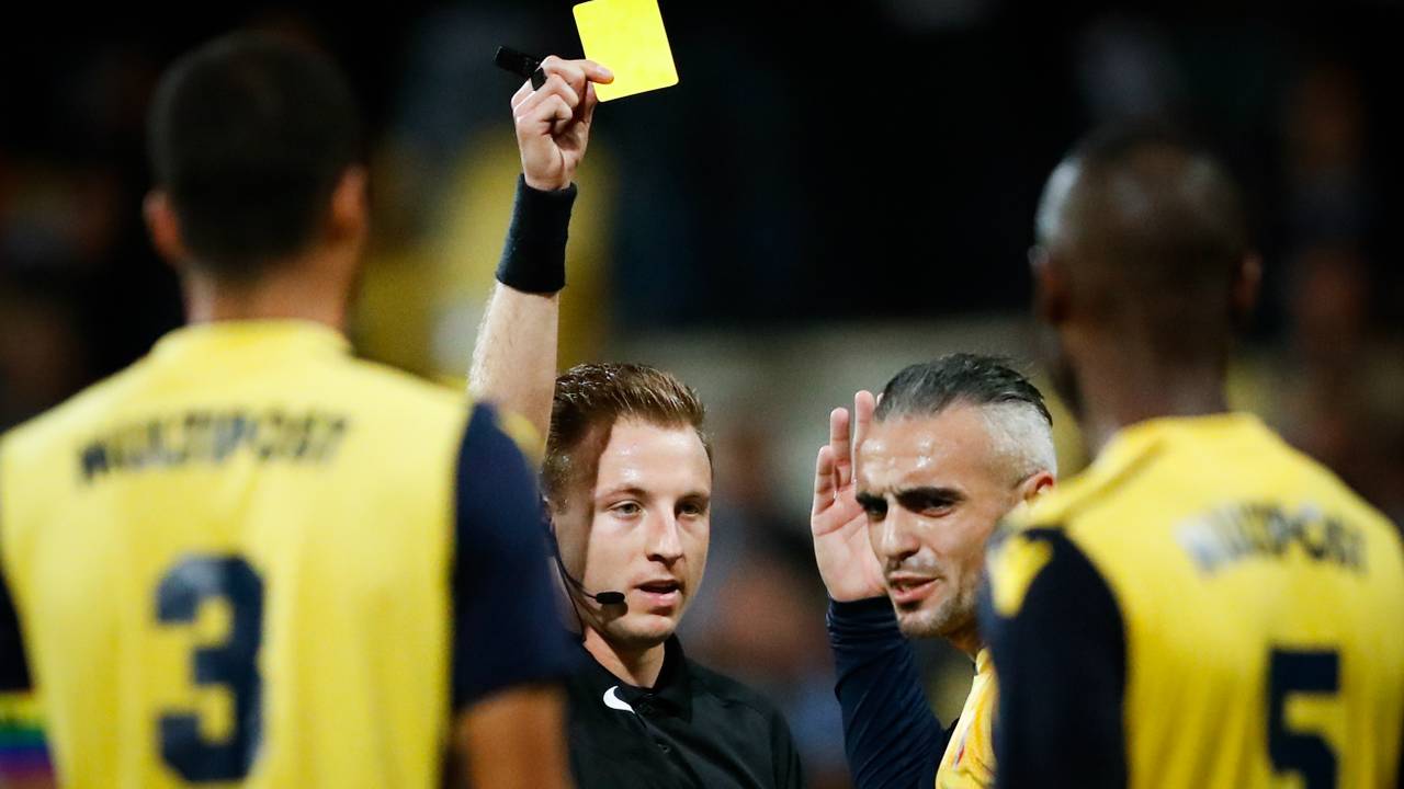 Stan Teuben tijdens zijn debuut. (Foto: Orange Pictures)