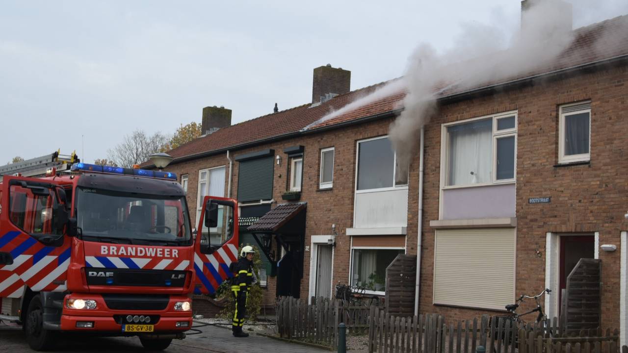 Er was een flinke rookontwikkeling. (Foto: Alexander Vingerhoeds)