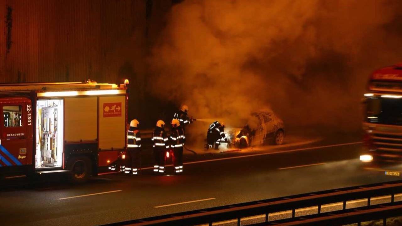 Het is nog onduidelijk hoe de brand kon ontstaan. (Foto: SQ Vision Mediaprodukties)