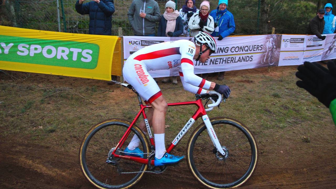 Mathieu van der Poel in actie in Heusden-Zolder. (Foto: Veerle de Pijper)
