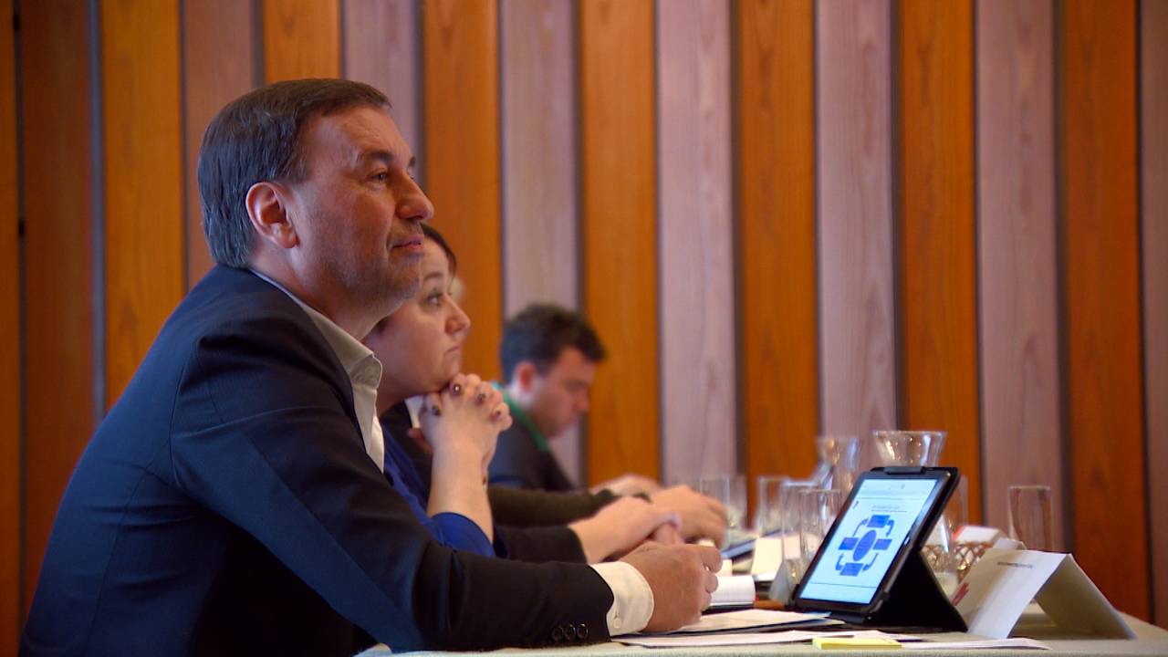 Brabantse VVD-raadsleden laten zich bijspijkeren in het raadswerk.