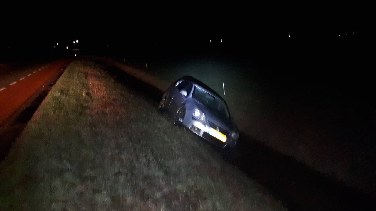 De bestuurder had te veel gedronken, maar stapte toch achter het stuur. (Foto: Facebookpagina politie Oss)