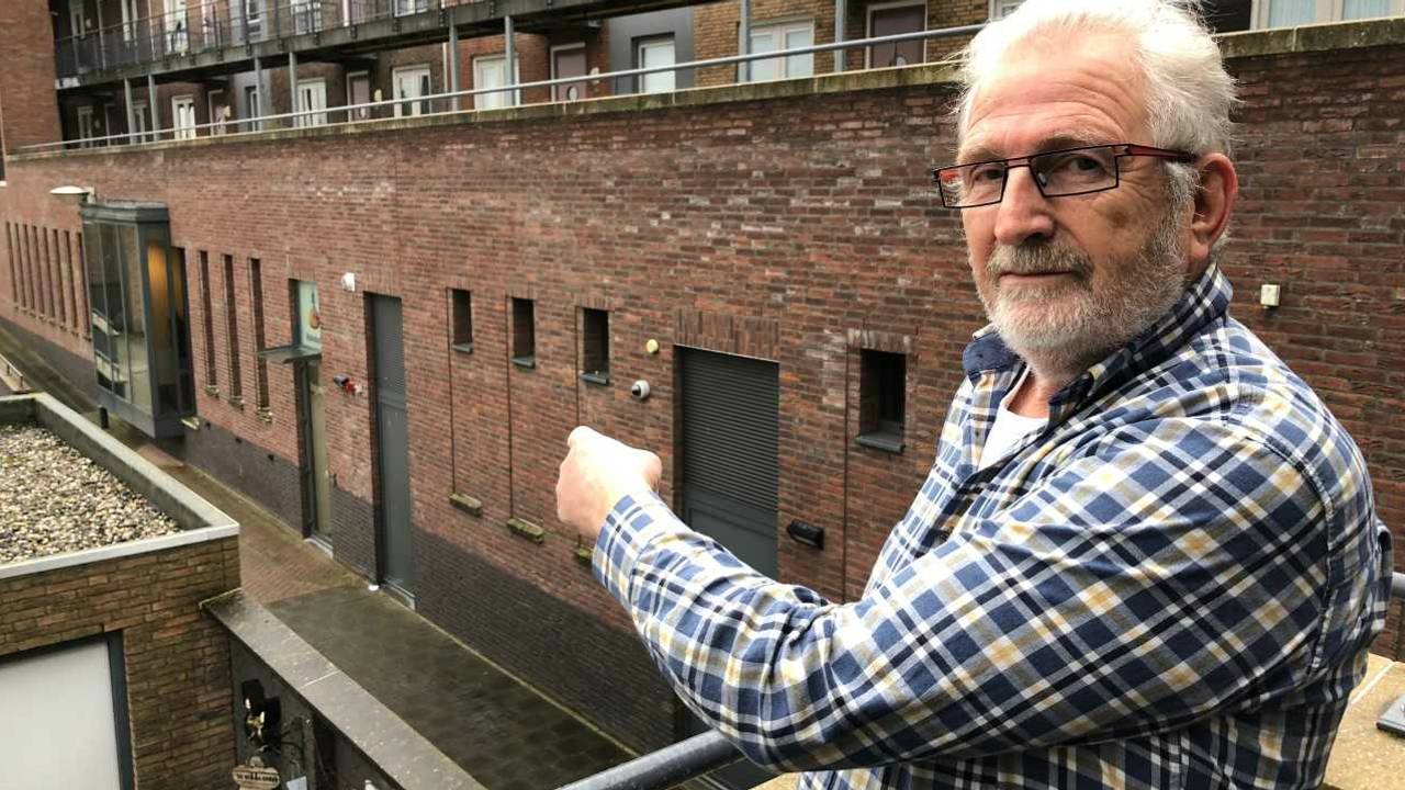 Anne Reijenga woont op enkele meters afstand van de kluis