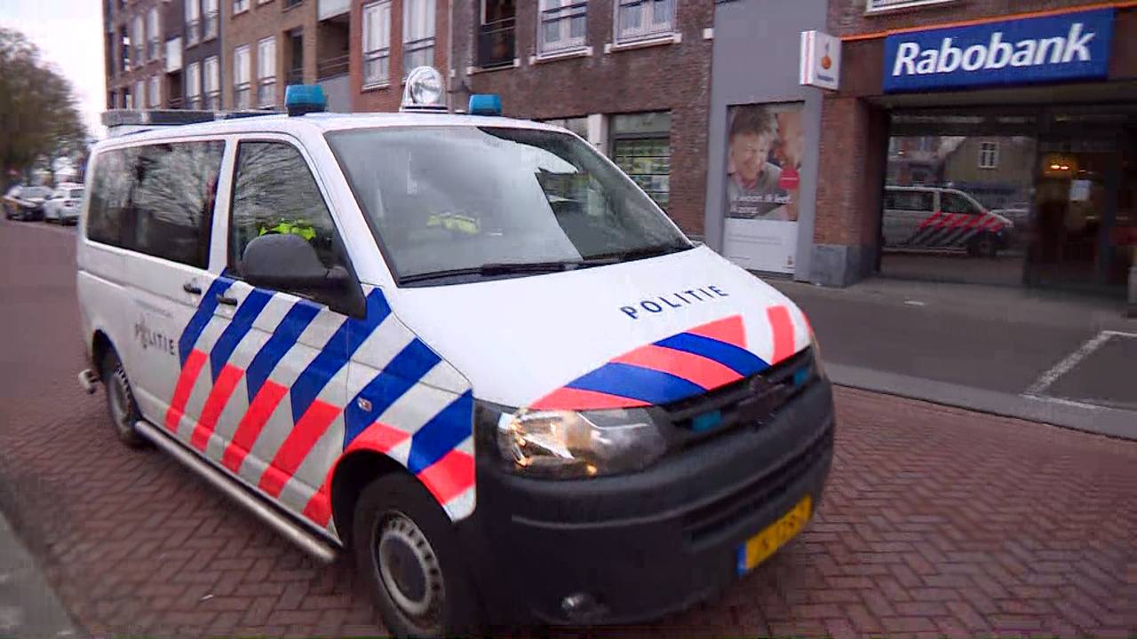 De politie is een klopjacht begonnen op de daders.