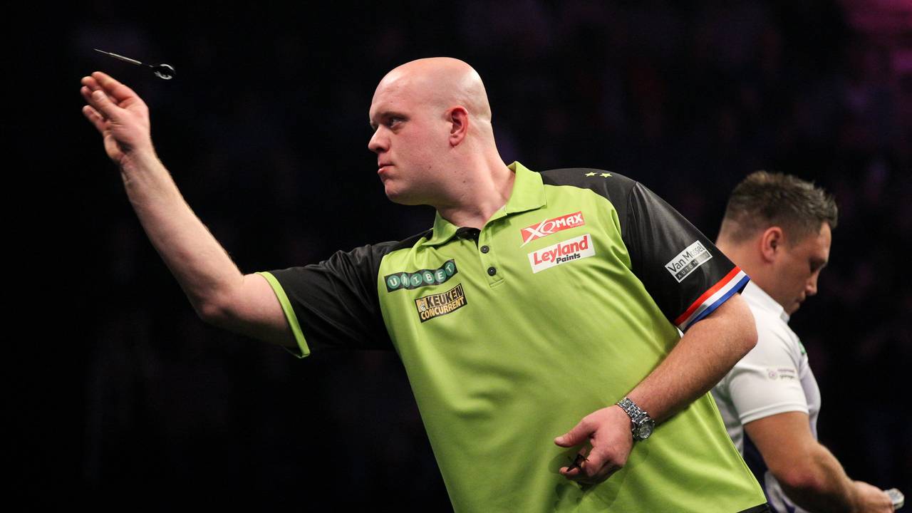 Michael van Gerwen wint van Gerwyn Price (foto: VI Images).