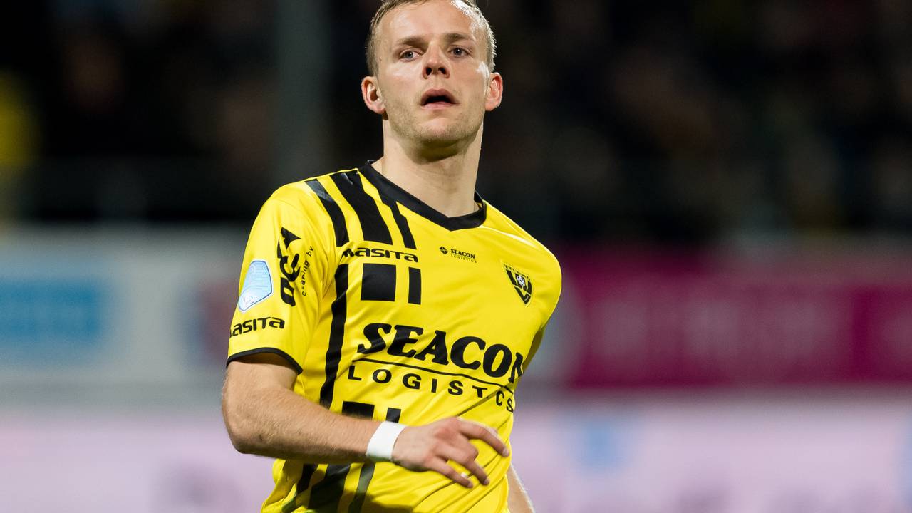 VVV-aanvaller Lennart Thy. (Foto: VI Images)