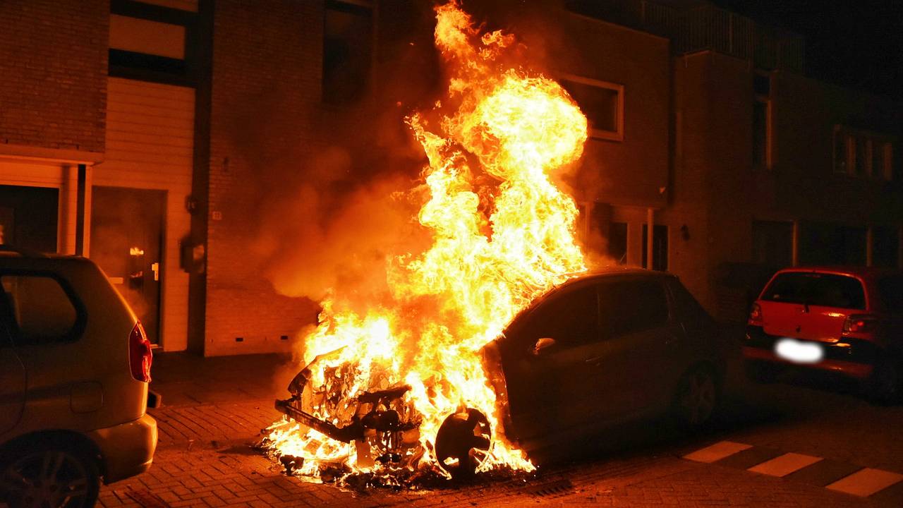 De auto ging verloren. (Foto: Toby de Kort/De Kort Media)