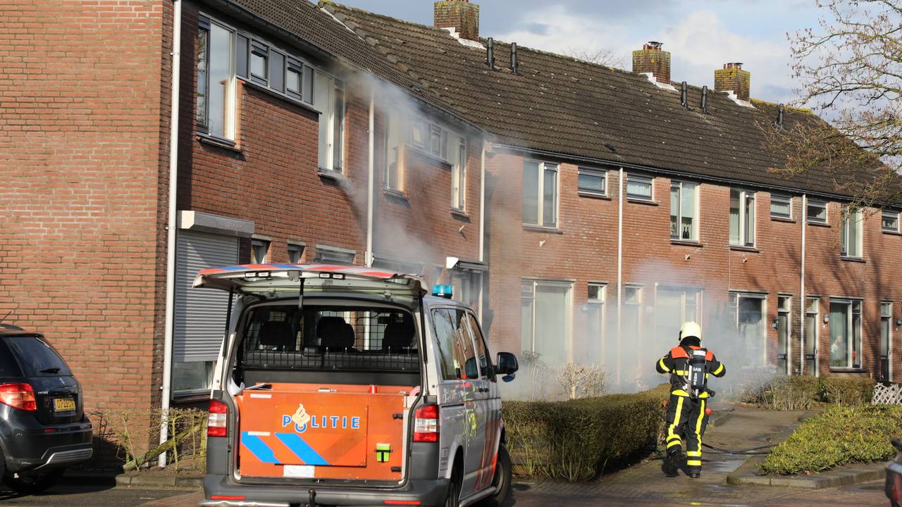 De brand woedde woensdag in het huis. (Foto: Erik Haverhals/FPMB)