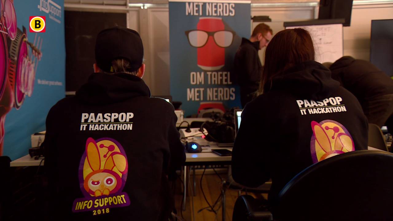 Studenten van Hackaton aan het werk.