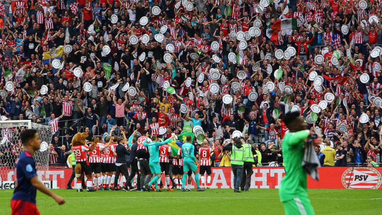 PSV is voor de 24e keer landskampioen. (Foto: Martijn de Bie)