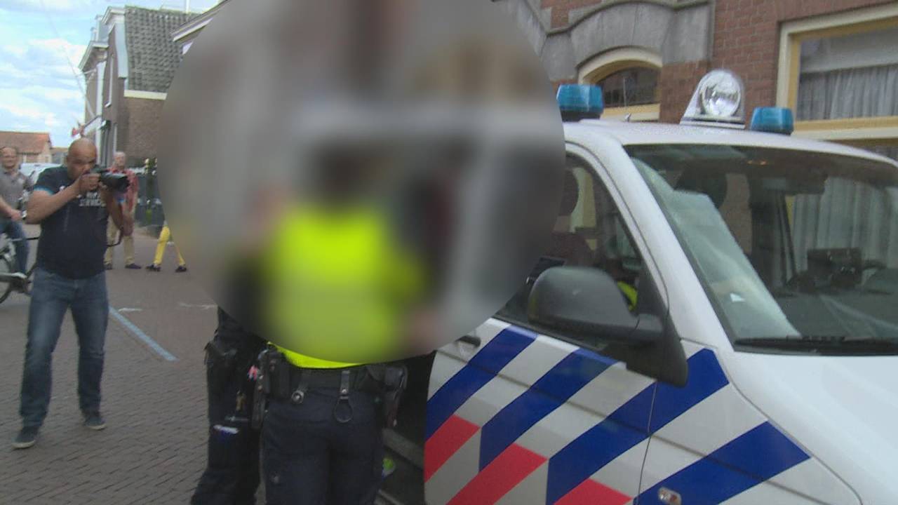 De man werd zonder problemen opgepakt. (Foto: Rob Bartol)