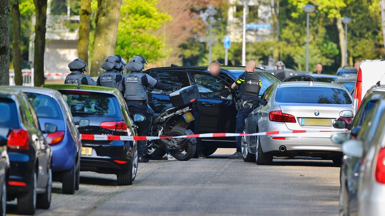 Arrestatieteam in Valkenswaard. (Foto: Rico Vogels/SQ Vision)