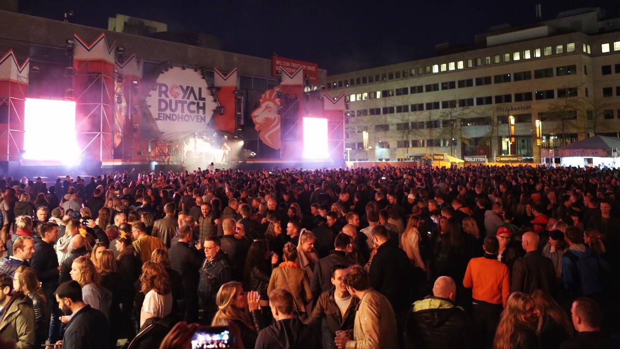 Koningsnacht in Eindhoven. (Foto: Hendriks Multimedia)
