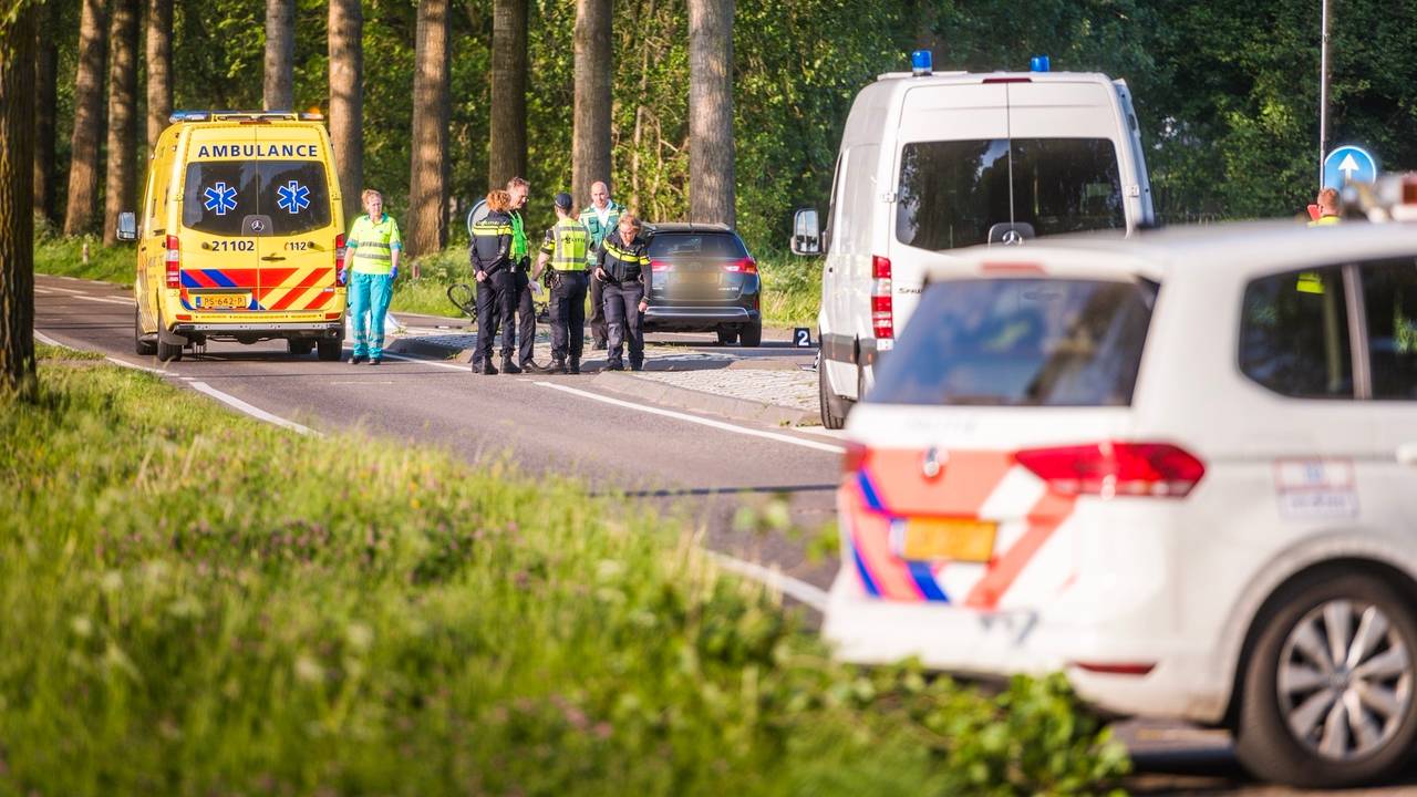 De politie doet onderzoek op de Ringweg. Foto: Sem van Rijssel/SQ Vision