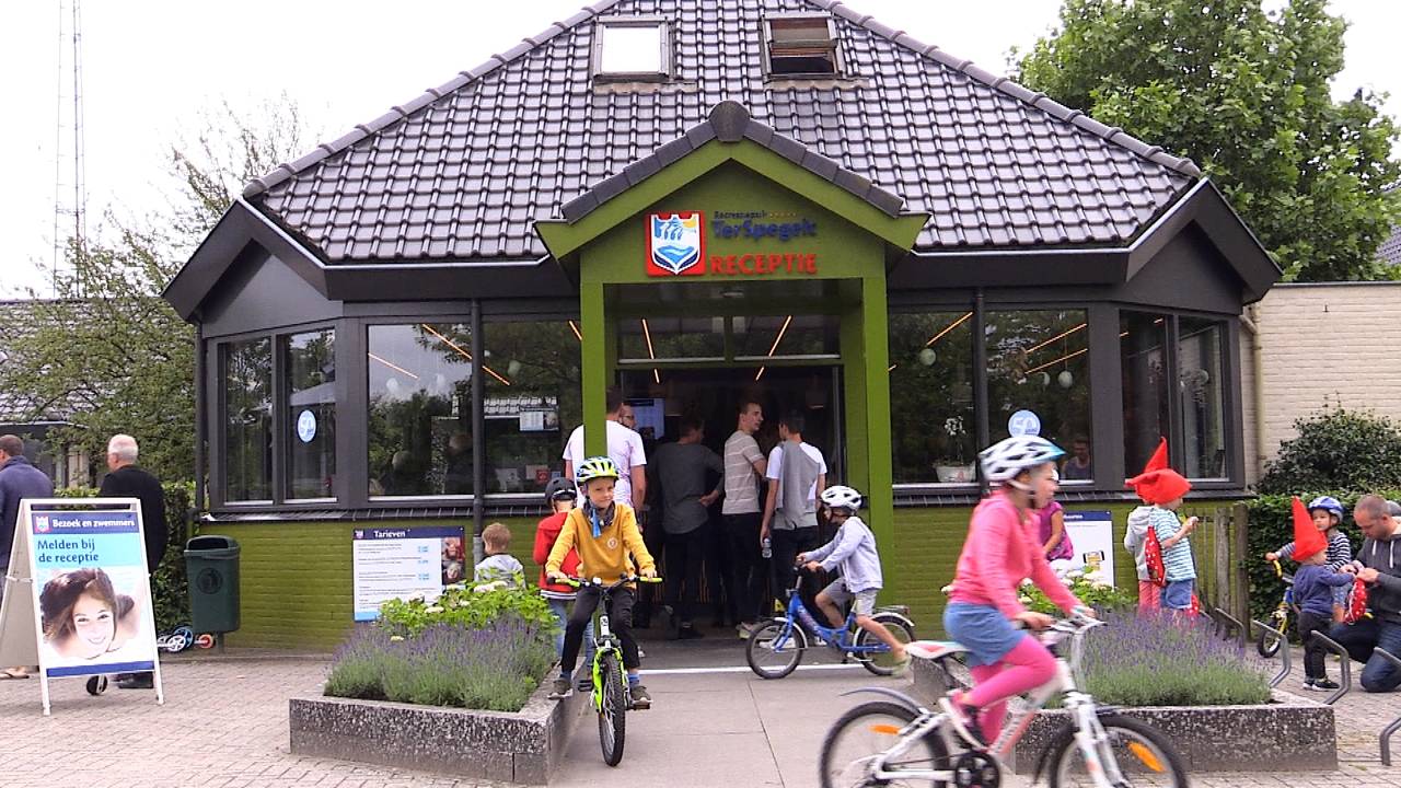 Grote drukte bij de receptie van Terspegelt. (foto: Archief)
