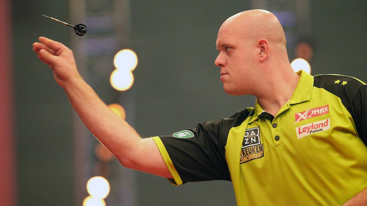 Michael van Gerwen kan voor de derde keer de Gibraltar Darts Trophy winnen (foto: VI Images).