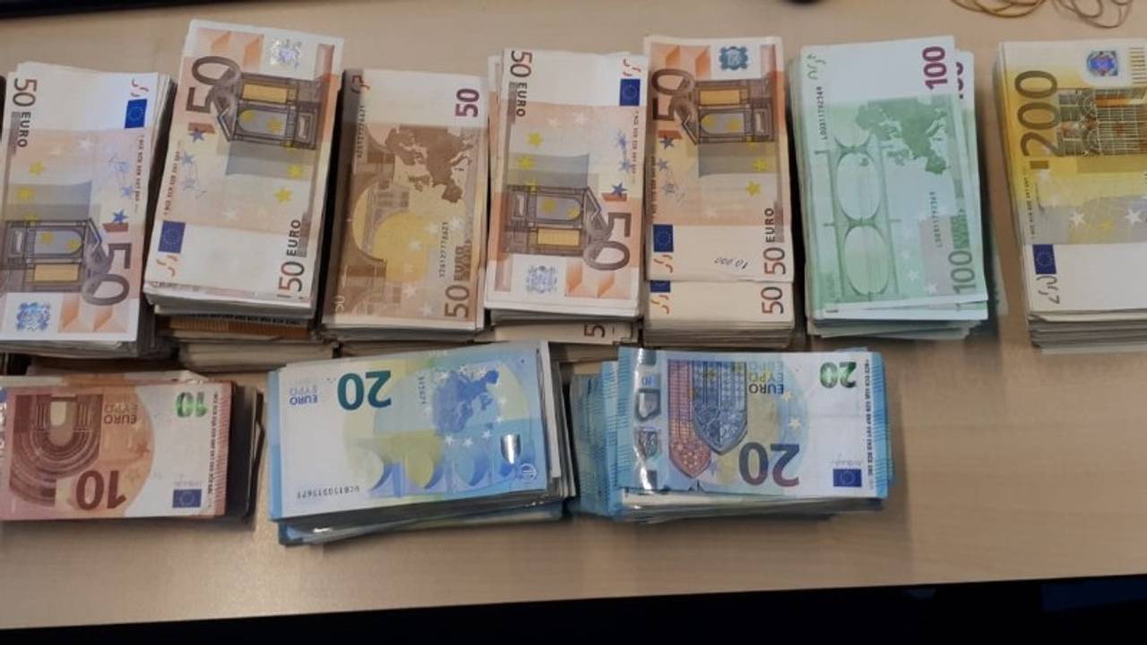Eindhovenaar zou illegaal geld hebben laten doorsluizen (foto: ANP).