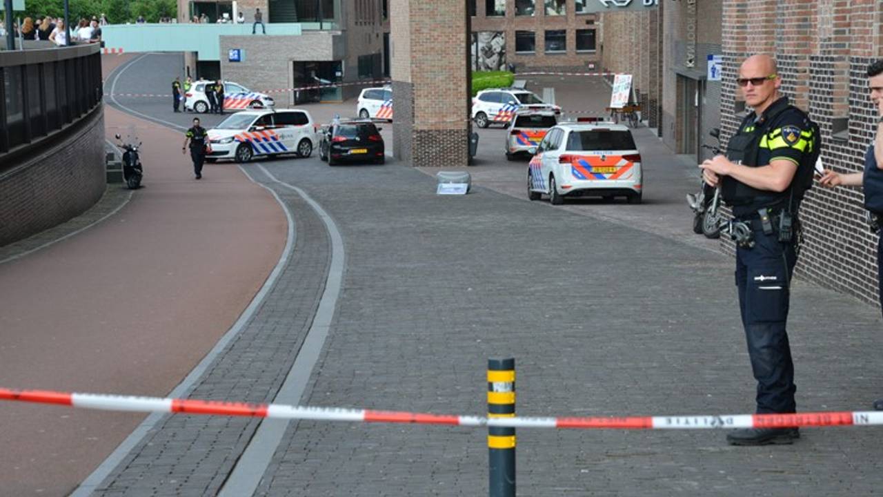 Het station in Breda werd na de bommelding ontruimd