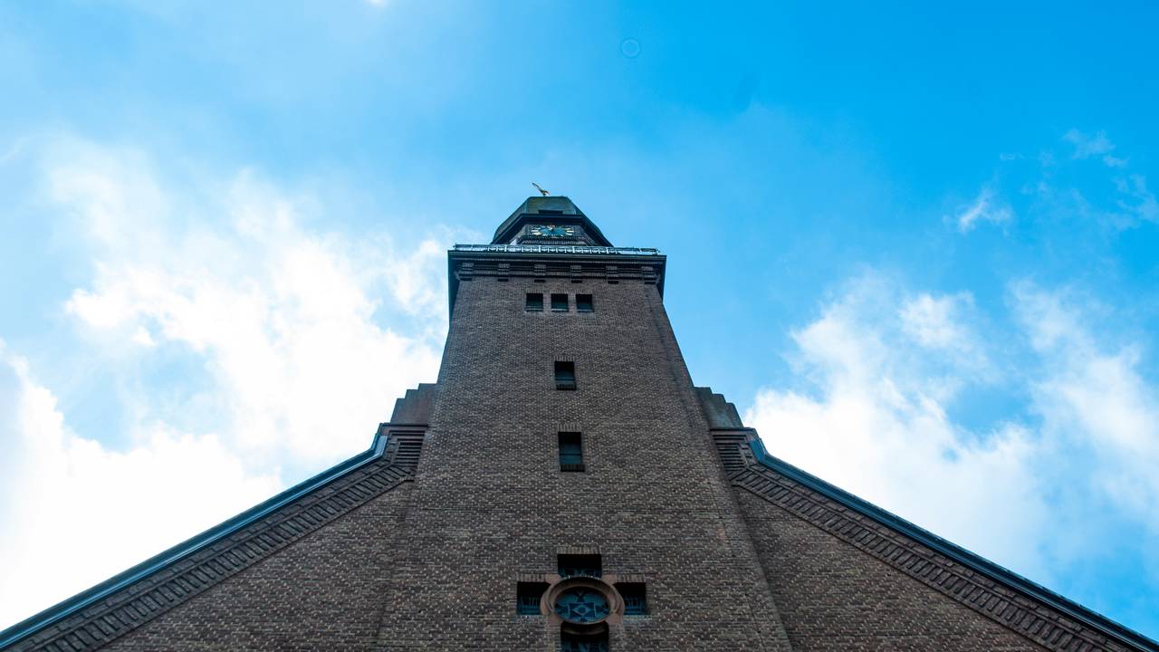 De kerk zoals hij er nu uitziet. (foto: Kim Pattiruhu)