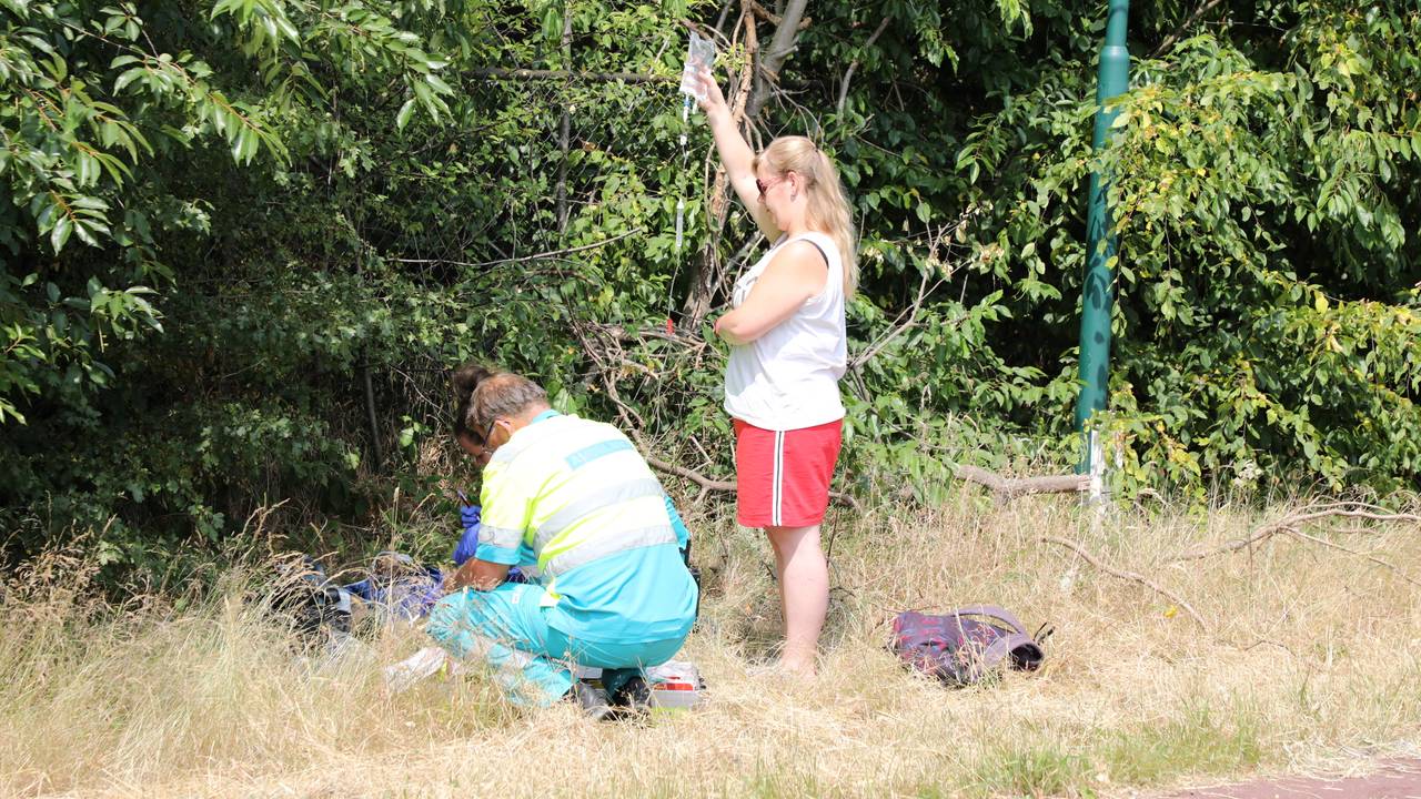 Twee mensen raakten bij het ongeval gewond. (Foto: Erik Haverhals)