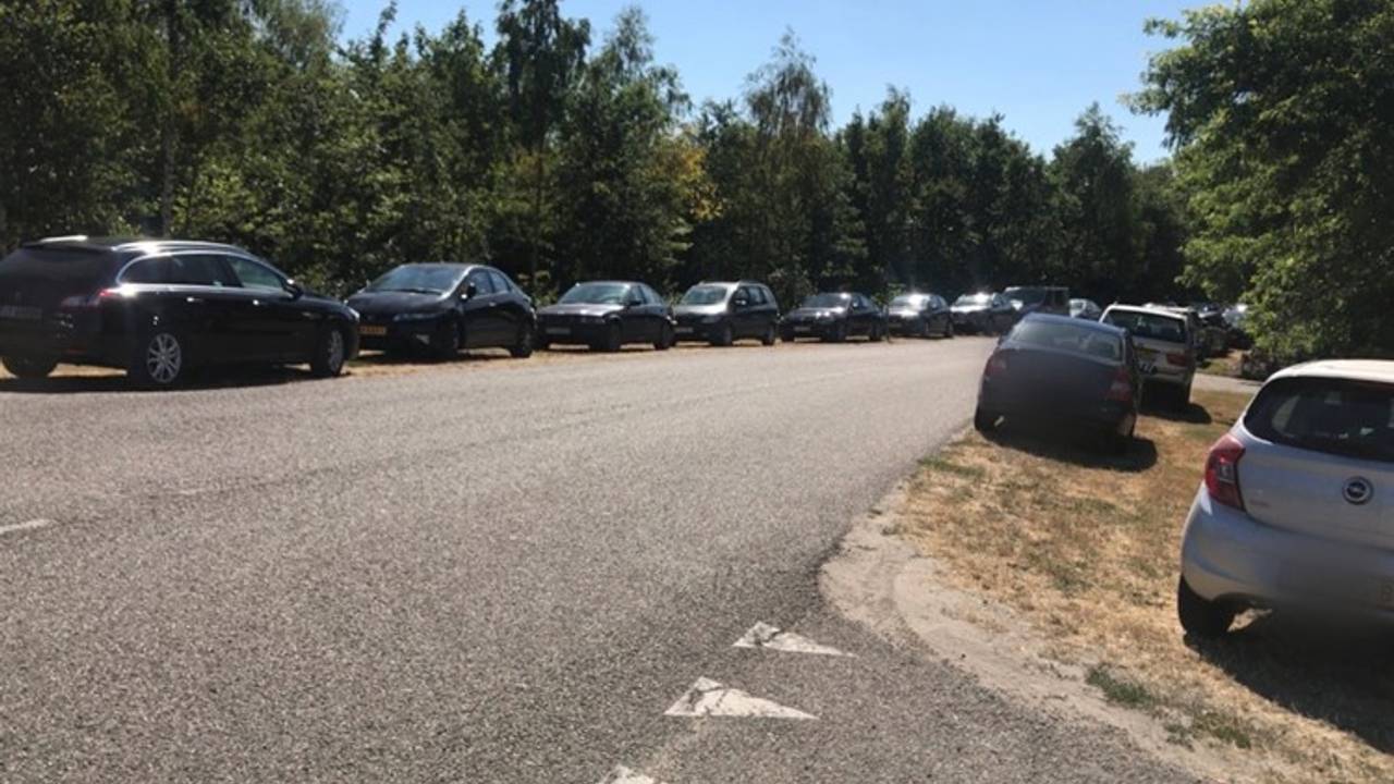 Parkeerproblemen bij de Galderse Meren in Breda.