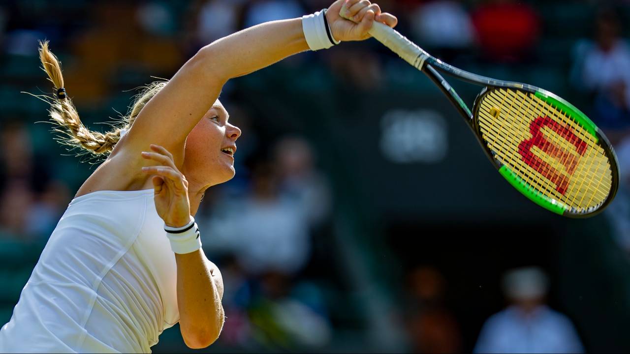Kiki Bertens wint eerste wedstrijd sinds Wimbledon makkelijk - Omroep