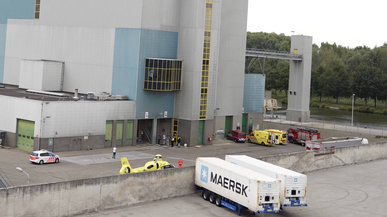 Na het ongeval werd onder meer een traumahelikopter ingezet (archieffoto: Danny van Schijndel).