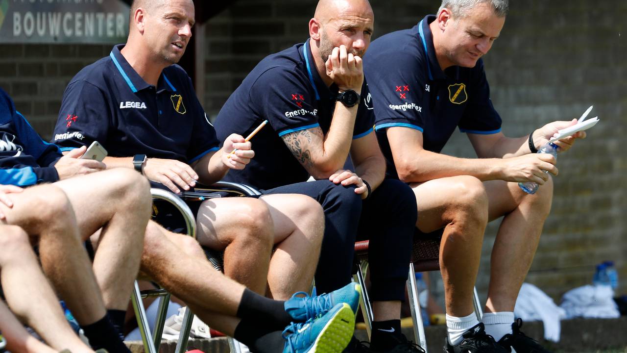 Jefta Bresser (links) vertrekt naar De Graafschap (foto: VI Images).