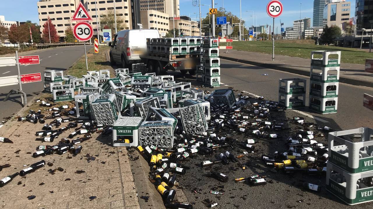 De ravage op de weg was aanzienlijk. (Foto: Gylian de Graaff)