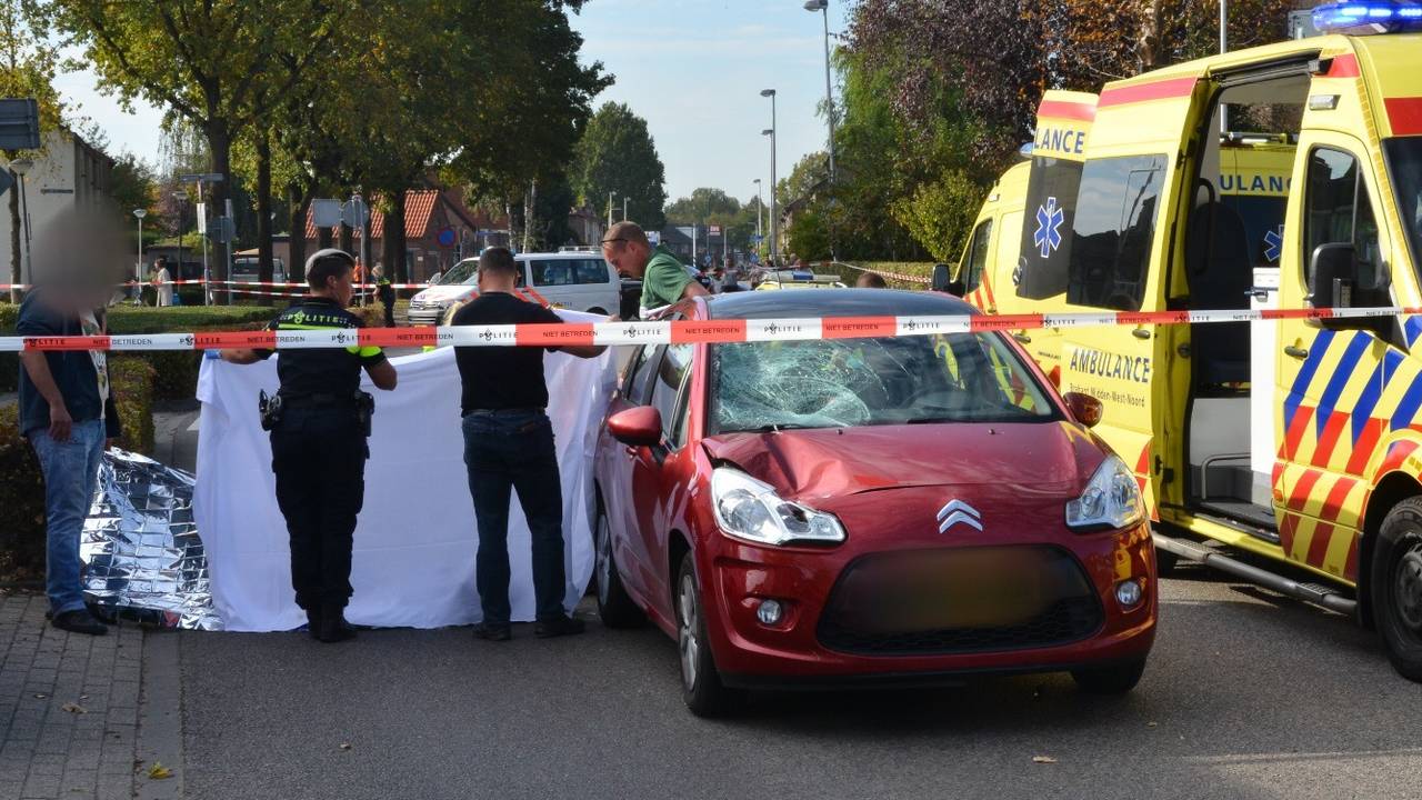 Vrouw zwaargewond bij ongeluk in Etten-Leur. Foto: Perry Roovers / SQ Vision