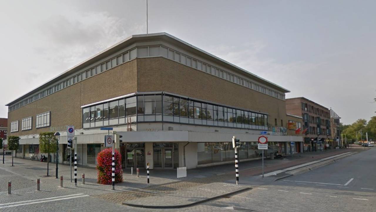 Het voormalig gebouw van V&D (Beeld: Google Streetview)