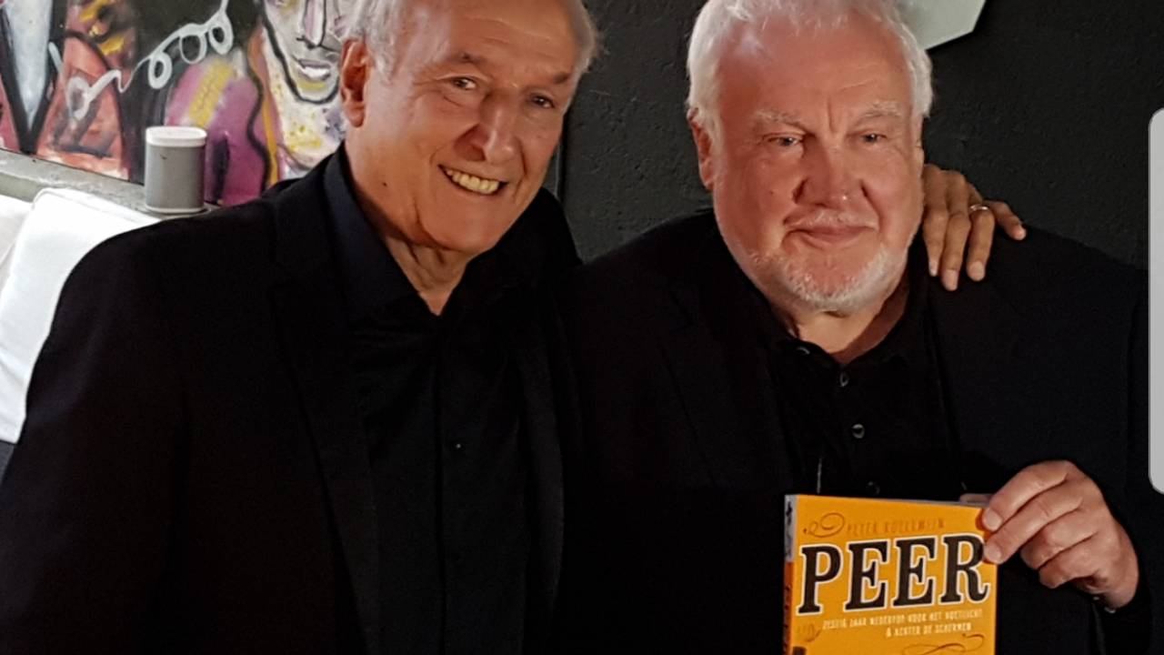 Peter Koelewijn (links) met vriend en Pinkpop-directeur Jan Smeets (foto: Edwin van Loon)