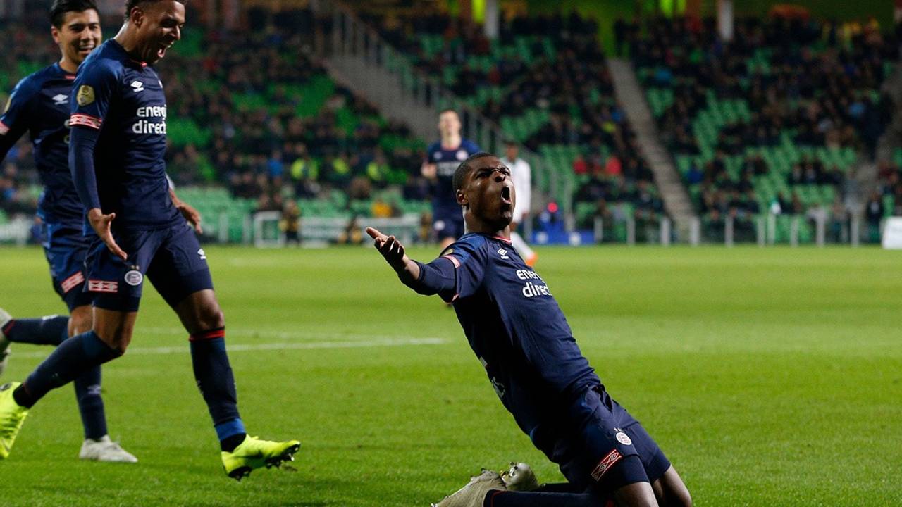 Denzel Dumfries Vriendin : Denzel Dumfries schenkt PSV benauwde zege bij FC Groningen ...
