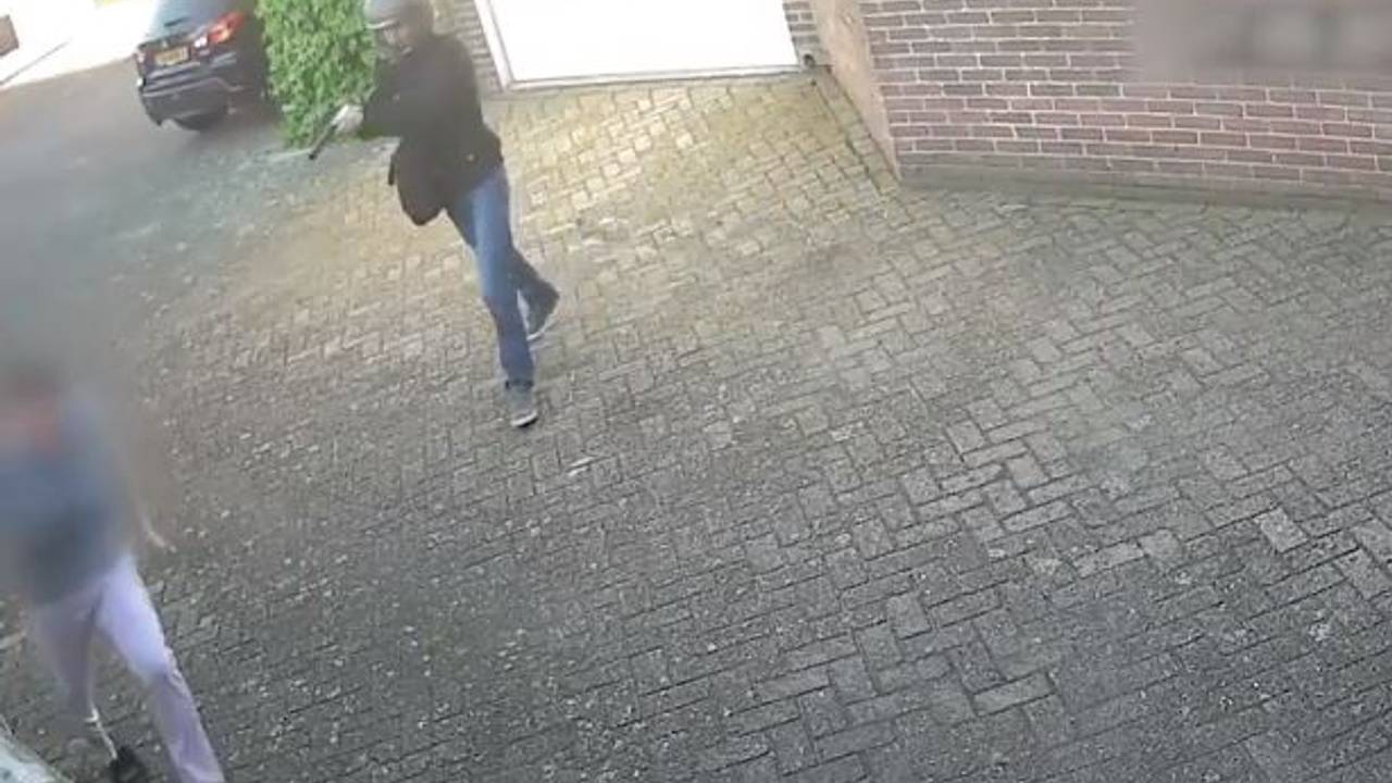 De man schiet meerdere keren op de vrouw. (Foto: Politie/Bureau Brabant)