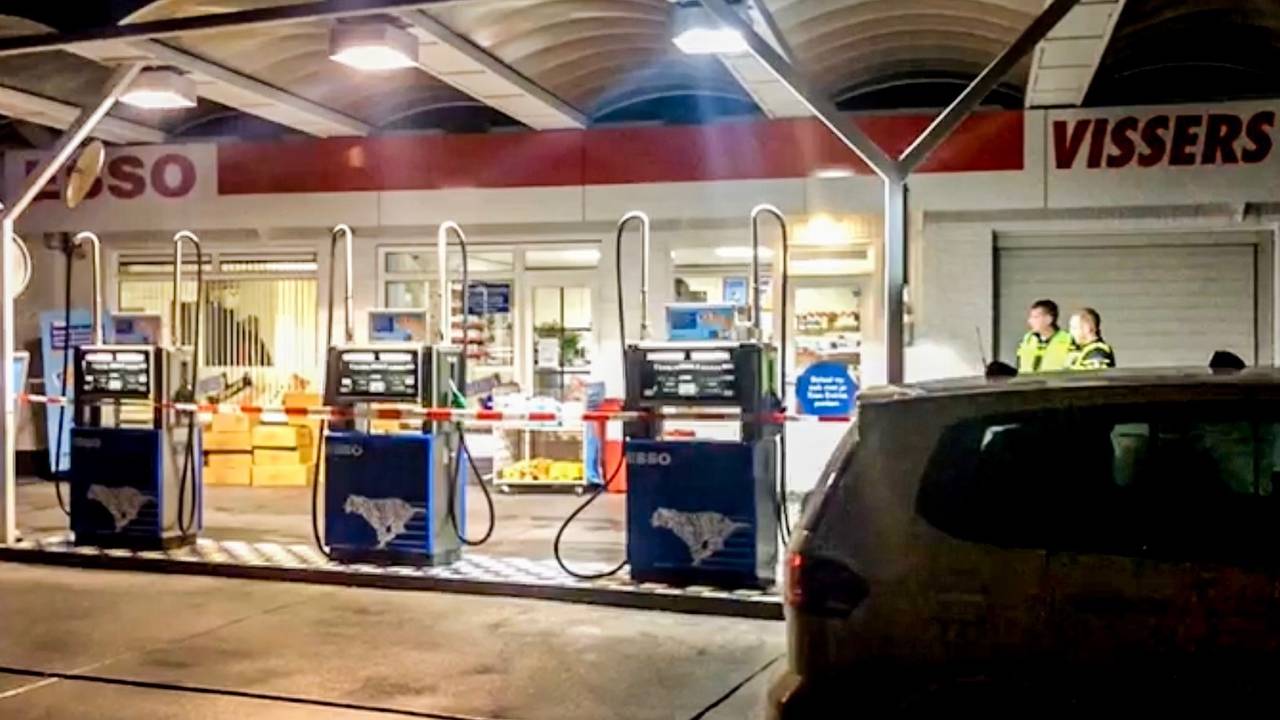 Het tankstation in Beek en Donk is binnen drie weken opnieuw overvallen. Foto: 112Nieuwsonline.