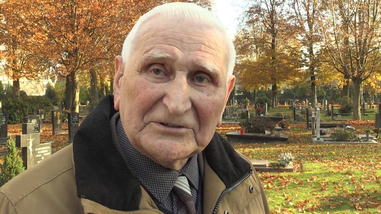 Jo Vlemmix, eerder zelf slachtoffer brute beroving, is kwaad na mishandeling bejaarde vrouw.