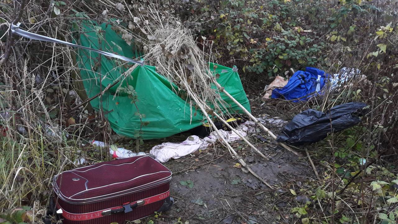 Het tentje bij station Lage Zwaluwe (foto: boa_Moerdijk2)