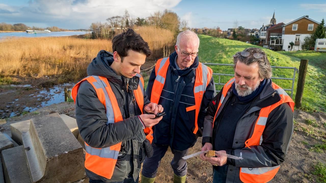 Dijkwachters (Foto: Waterschap Rivierenland)