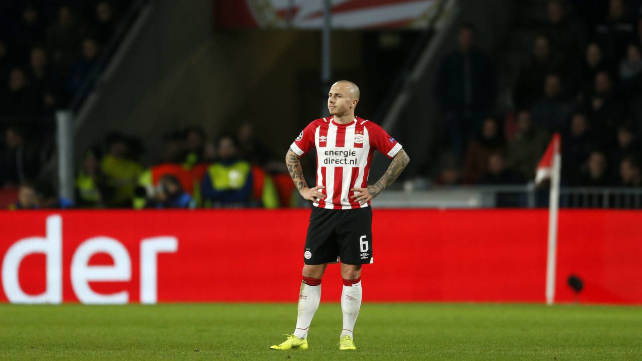 Teleurstelling bij PSV-linksback Angelino. (Foto: VI Images)